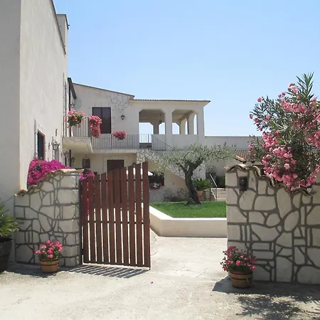 Le Zarafe Farm stay Ribera